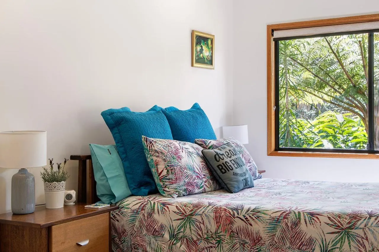 Eclectic Oasis In Doonan, Sunshine Coast Villa 0*, Doonan Australia